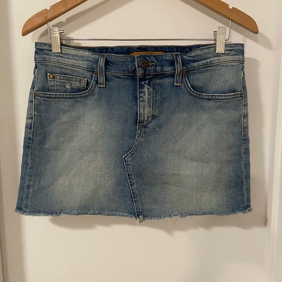 Joe's Jeans Dresses & Skirts - Joes Jeans EUC size 26 denim mini skirt
